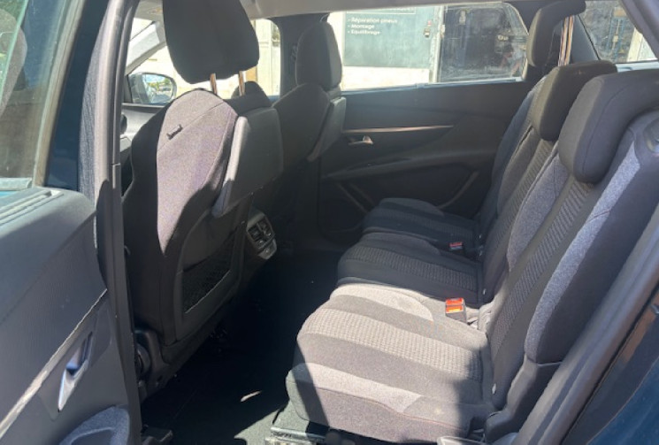 Peugeot 5008 1.2 130 ACTIVE PACK EAT8 origine France 2eme main / CAMERA / SIEGE CHAUFFANT