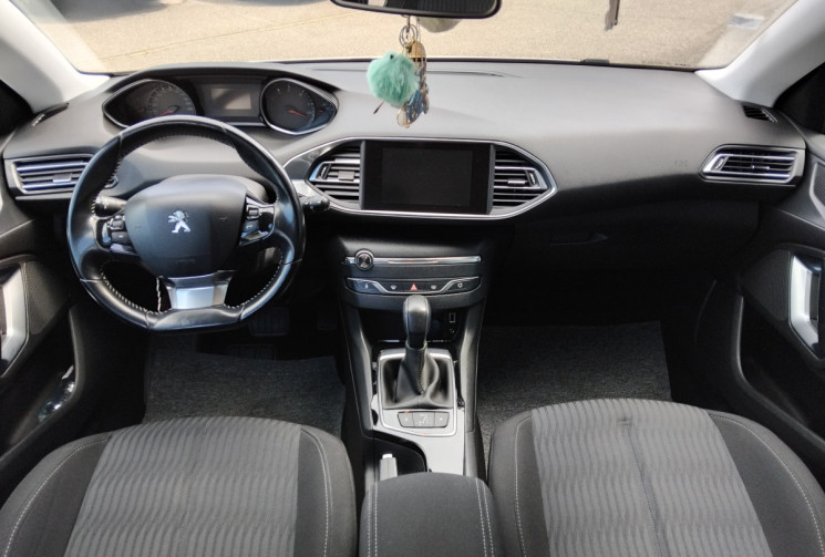 Peugeot 308 1.6 BlueHDI 120 CV STYLE S&S  EAT6 - GPS - Radars -