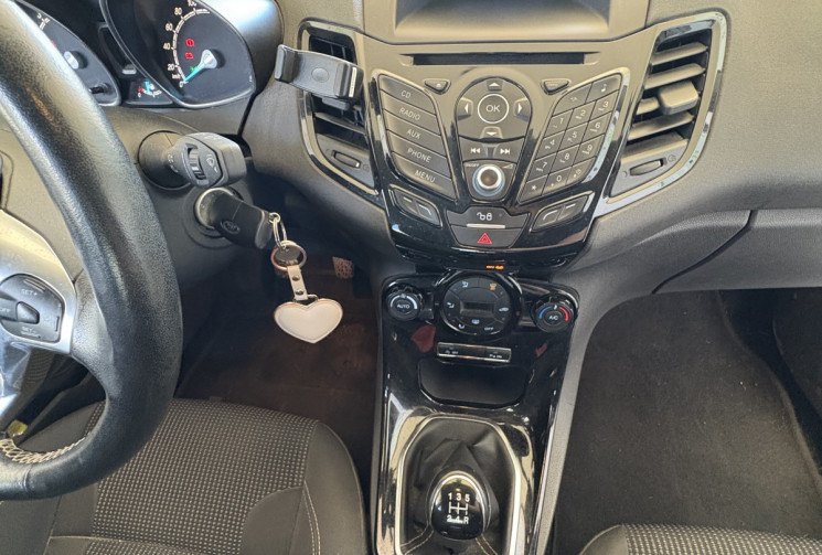 Ford Fiesta  1.0 EcoBoost 100 ch Stop&Start Titanium 5 PORTES
