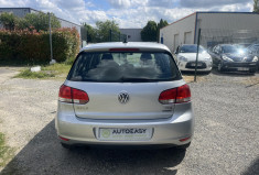 Volkswagen Golf 1.6 TDI 105ch BlueMotion FAP Confortline 5p