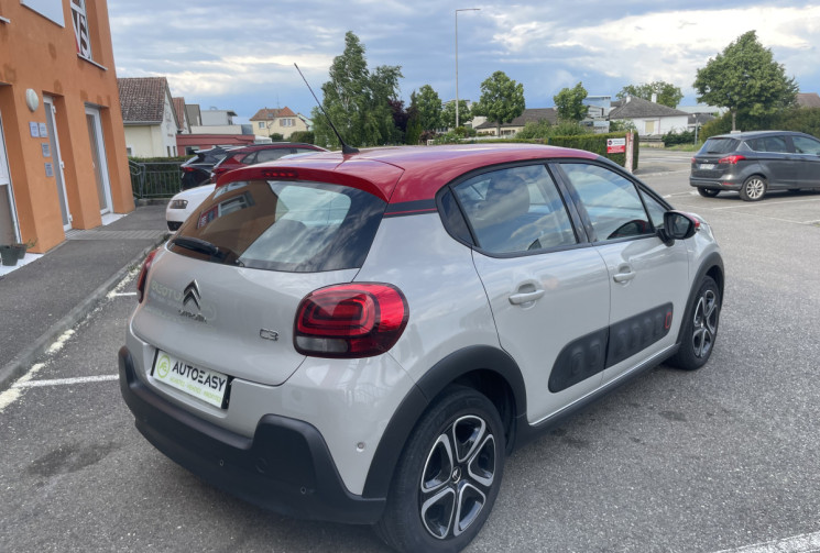 Citroën C3  1.2 Pure Tech 82 ch SHINE  Courroie de distribution OK entretien suivi