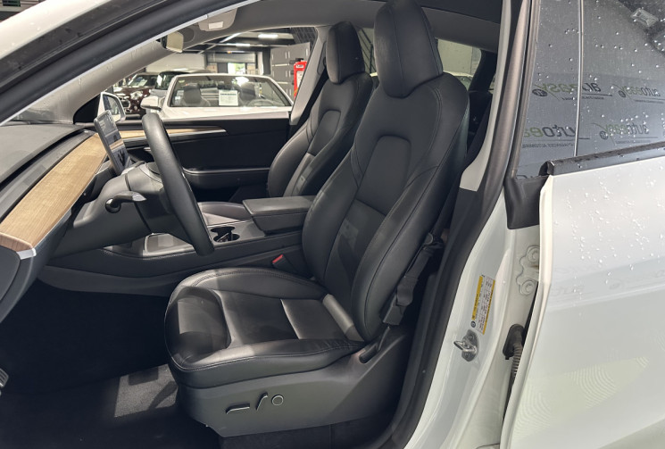Tesla Model Y PERFORMANCE DUAL MOTOR AWD