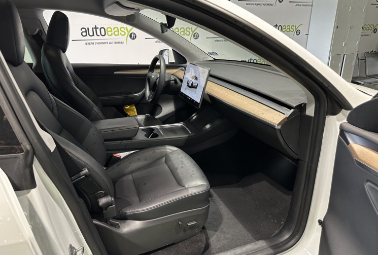Tesla Model Y PERFORMANCE DUAL MOTOR AWD