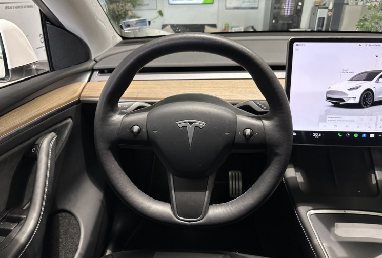 Tesla Model Y PERFORMANCE DUAL MOTOR AWD