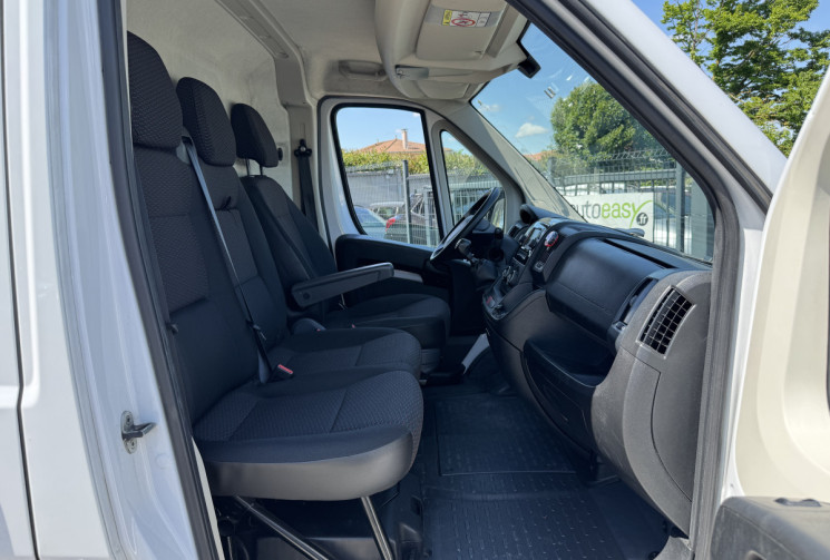 Peugeot Boxer 2.2 BLUEHDI / 120 CH / PREMIUM / L2H2