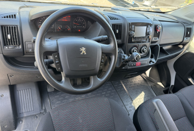 Peugeot Boxer 2.2 BLUEHDI / 120 CH / PREMIUM / L2H2