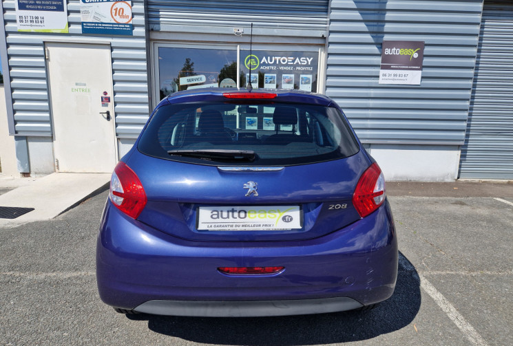 Peugeot 208 1.2 VTi Active 5p mai 2013