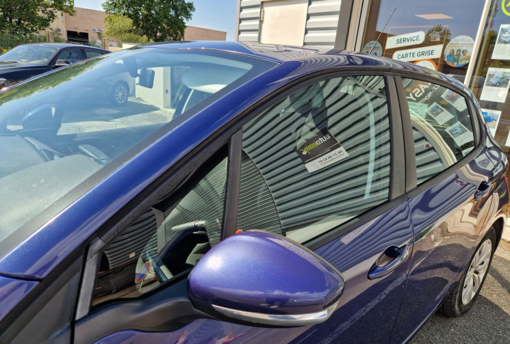 Peugeot 208 1.2 VTi Active 5p mai 2013