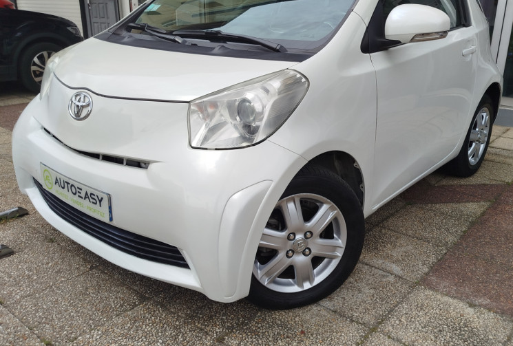Toyota IQ iQ² MultiDrive 68 ch  VVT-i + Boite Auto