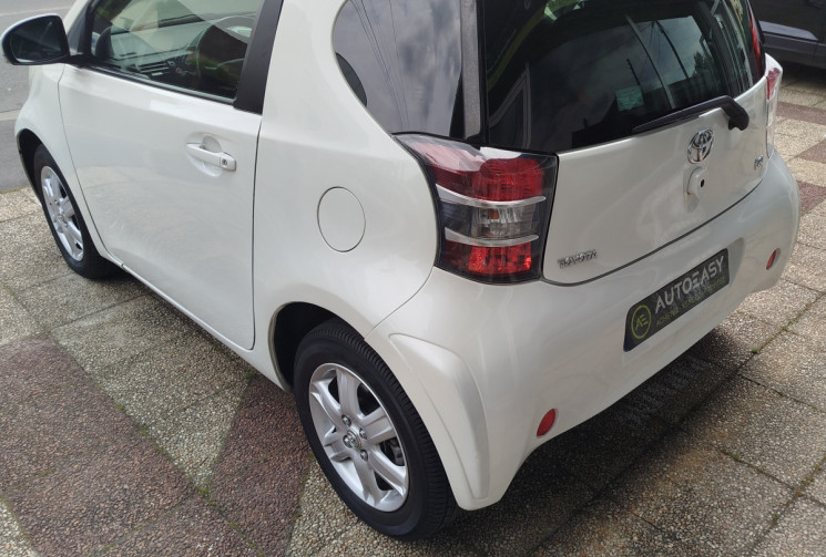 Toyota IQ iQ² MultiDrive 68 ch  VVT-i + Boite Auto