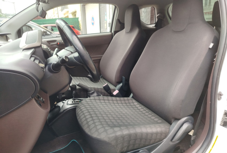 Toyota IQ iQ² MultiDrive 68 ch  VVT-i + Boite Auto