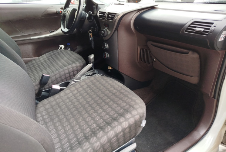 Toyota IQ iQ² MultiDrive 68 ch  VVT-i + Boite Auto