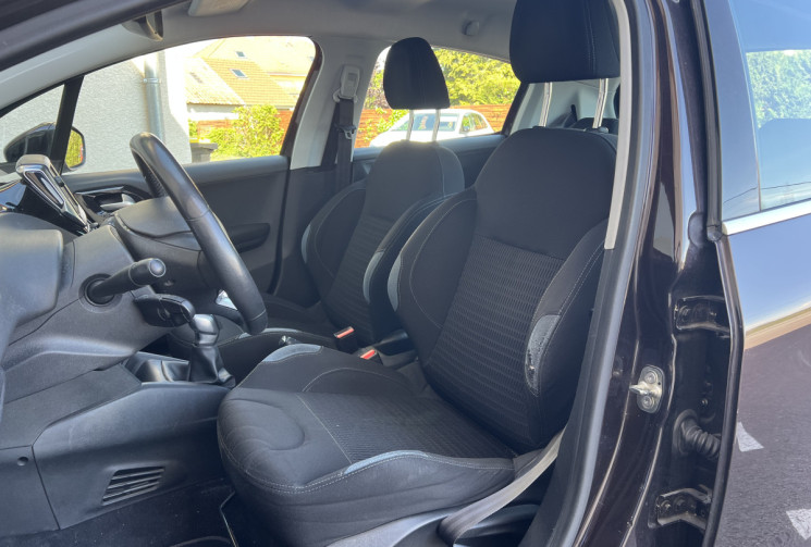Peugeot 208 1.6 VTi 16V 120 cv