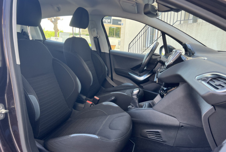 Peugeot 208 1.6 VTi 16V 120 cv