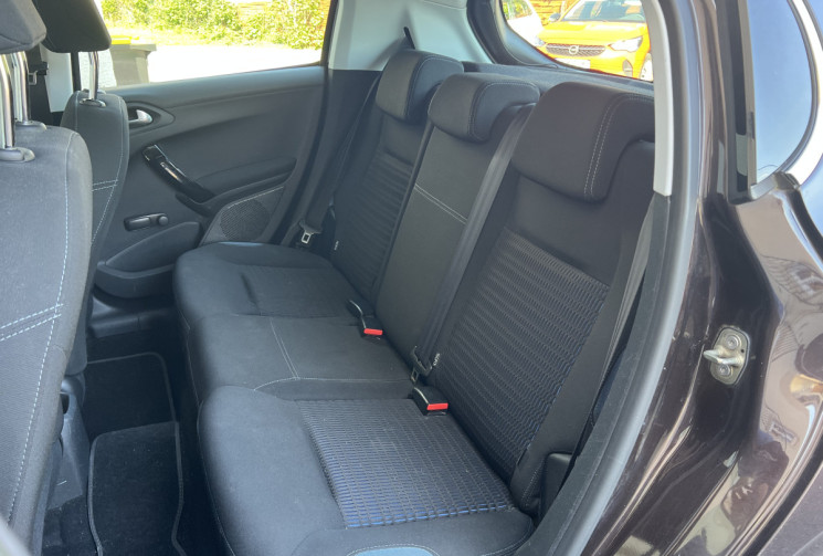 Peugeot 208 1.6 VTi 16V 120 cv
