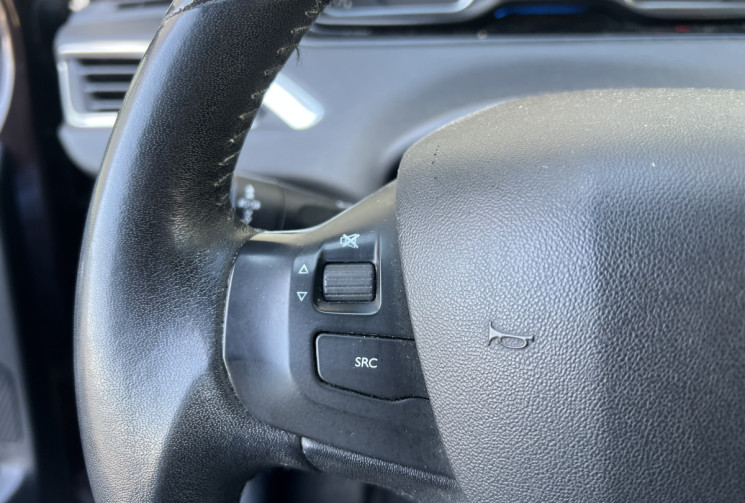 Peugeot 208 1.6 VTi 16V 120 cv