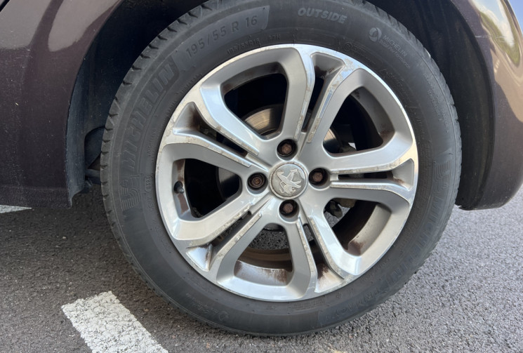 Peugeot 208 1.6 VTi 16V 120 cv