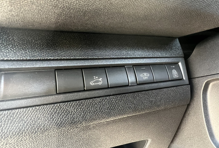 Peugeot 3008 2.0 BlueHDi 180 CH GT EAT6 S&S BVA 