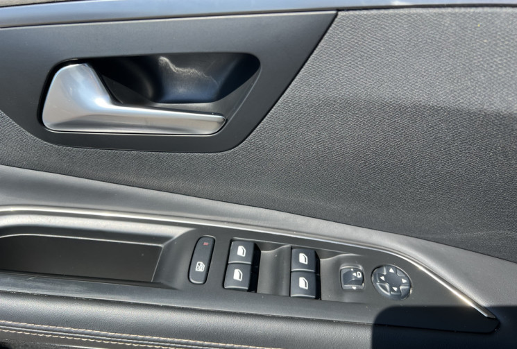 Peugeot 3008 2.0 BlueHDi 180 CH GT EAT6 S&S BVA 