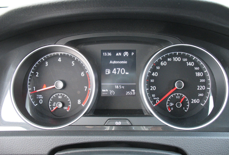 Volkswagen Golf VII 1.5 TSI 150 CONFORTLINE DSG
