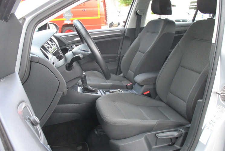 Volkswagen Golf VII 1.5 TSI 150 CONFORTLINE DSG