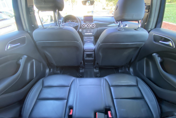 Mercedes Classe B  180 122 CH TOIT OUVRANT/ CUIR/ BOITE AUTO