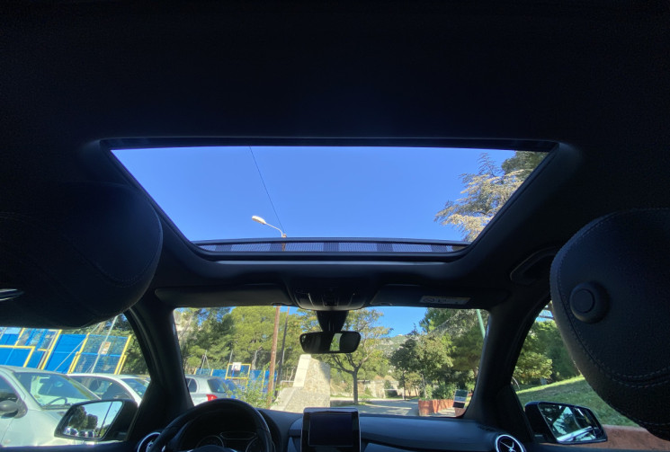 Mercedes Classe B  180 122 CH TOIT OUVRANT/ CUIR/ BOITE AUTO