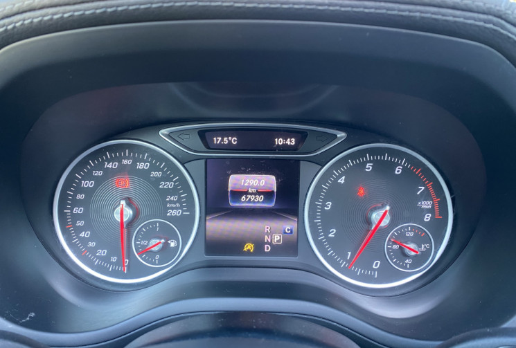 Mercedes Classe B  180 122 CH BUSINESS EXECUTIVE TOIT OUVRANT/ CUIR/ BOITE AUTO