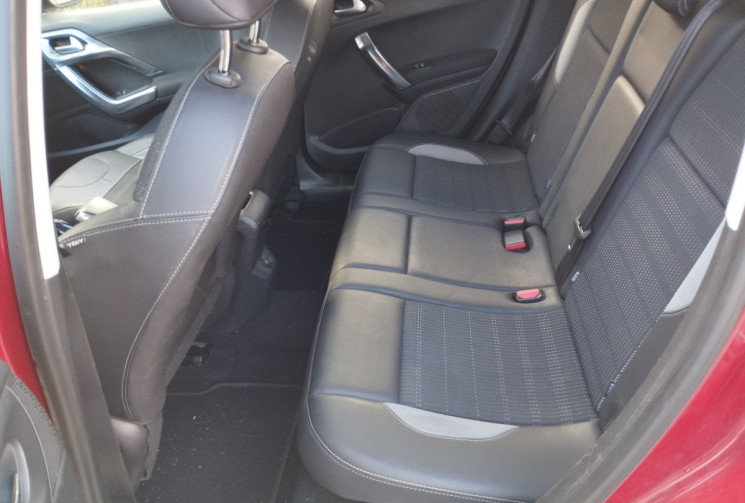 Peugeot 2008 1.2 THP 130 CROSSWAY 