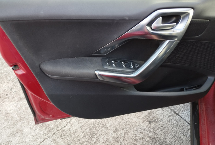 Peugeot 2008 1.2 THP 130 CROSSWAY 