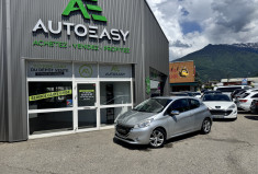 Peugeot 208 1.6 VTI 120 Allure - moteur à chaine très fiable