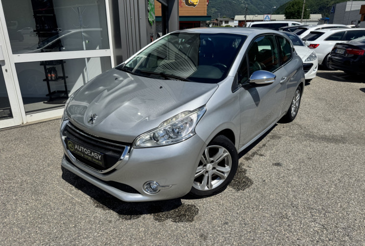 Peugeot 208 1.6 VTI 120 Allure - moteur à chaine très fiable