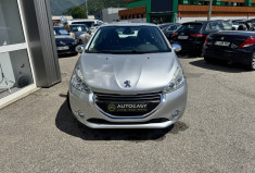 Peugeot 208 1.6 VTI 120 Allure - moteur à chaine très fiable