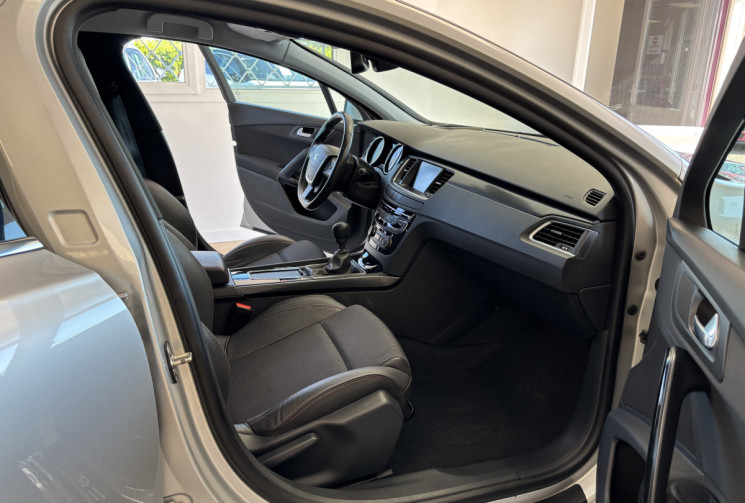 Peugeot 508 BERLINE 2.0 BLUEHDI 150 GTLINE / KIT DISTRIBUTION NEUF