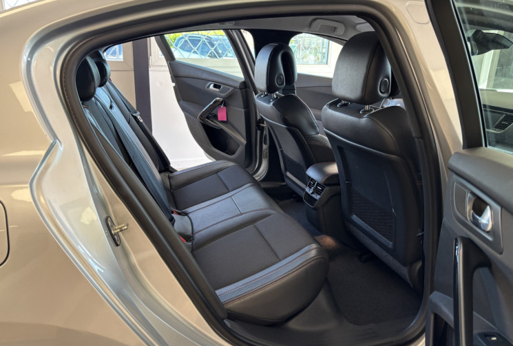 Peugeot 508 BERLINE 2.0 BLUEHDI 150 GTLINE / KIT DISTRIBUTION NEUF