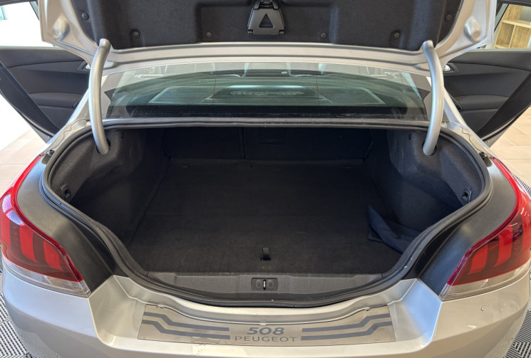 Peugeot 508 BERLINE 2.0 BLUEHDI 150 GTLINE / KIT DISTRIBUTION NEUF