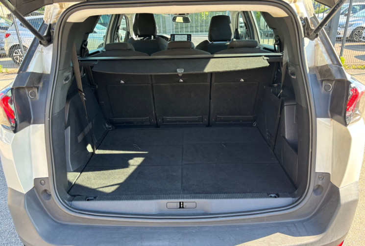 Peugeot 5008 BlueHDi 130 ch / 7 Places / EAT8 / Active Pack