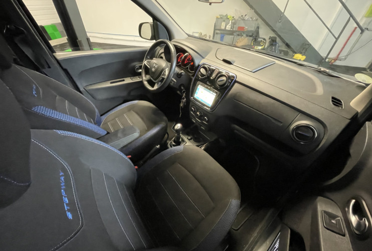 Dacia Lodgy 1.5 Blue dCi 115ch Stepway 7 places (1 ere main)