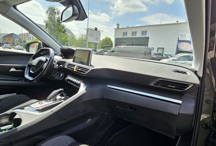 Peugeot 3008 1.2 PURETECH 130 CH 