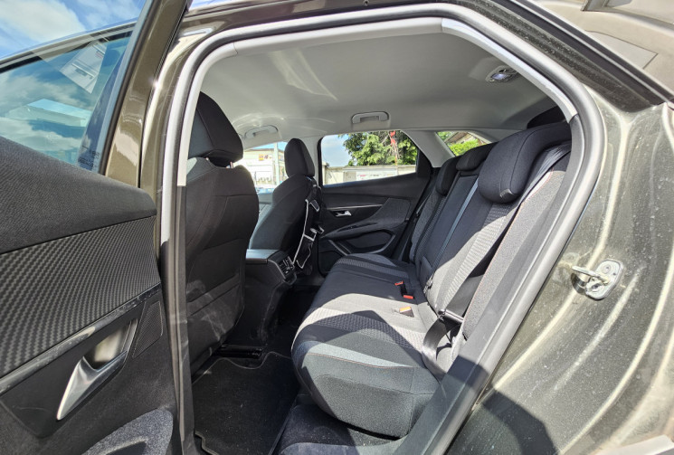 Peugeot 3008 1.2 PURETECH 130 CH 