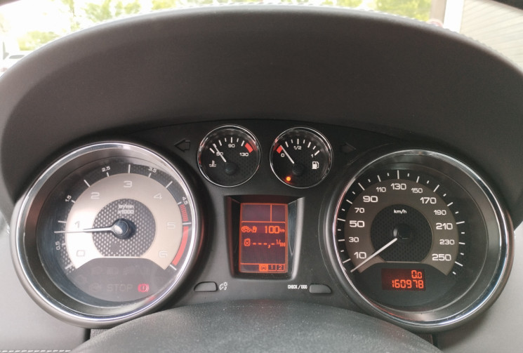 Peugeot RCZ 2.0 HDi 163 FAP BVM6
