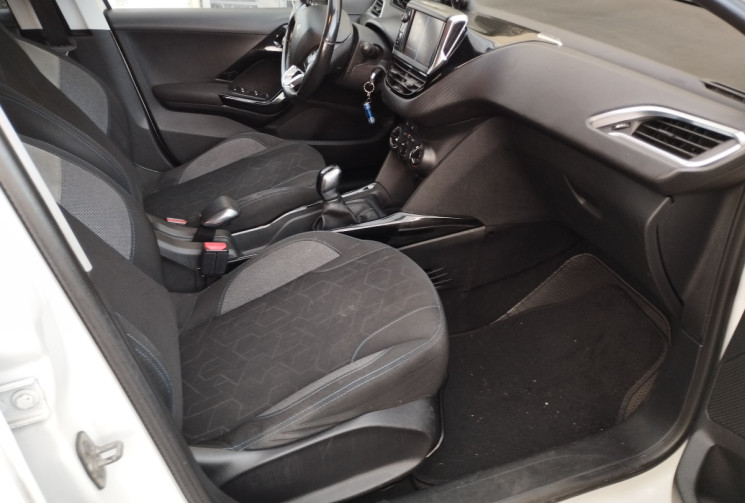Peugeot 2008 1.5 BLUE HDI 100 SIGNATURE