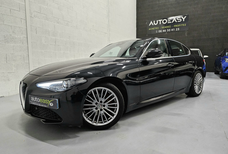 Alfa Romeo Giulia  2.2 jtd 180 cv lusso AT8 / suivi complet alfa romeo