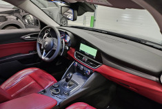 Alfa Romeo Giulia  2.2 jtd 180 cv lusso AT8 / suivi complet alfa romeo