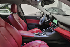 Alfa Romeo Giulia  2.2 jtd 180 cv lusso AT8 / suivi complet alfa romeo