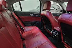 Alfa Romeo Giulia  2.2 jtd 180 cv lusso AT8 / suivi complet alfa romeo