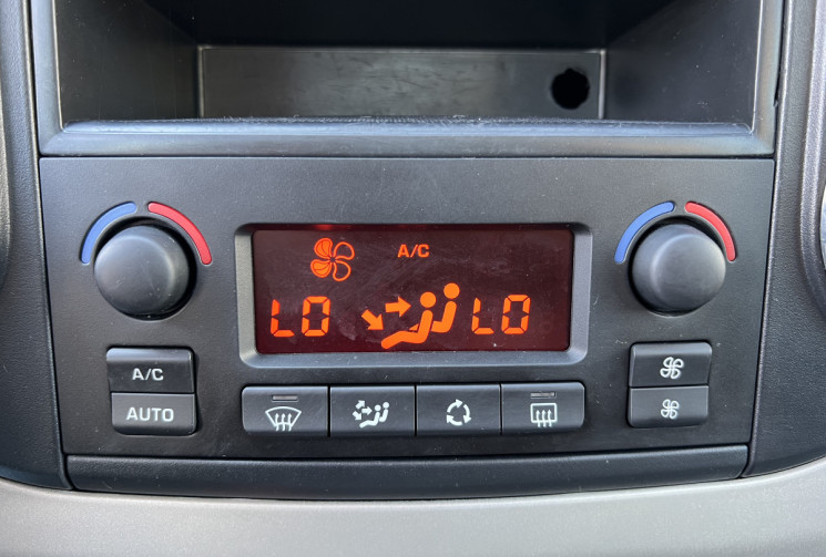 Peugeot PARTNER TEPEE 1.6 HDi 92 CH TPMR 