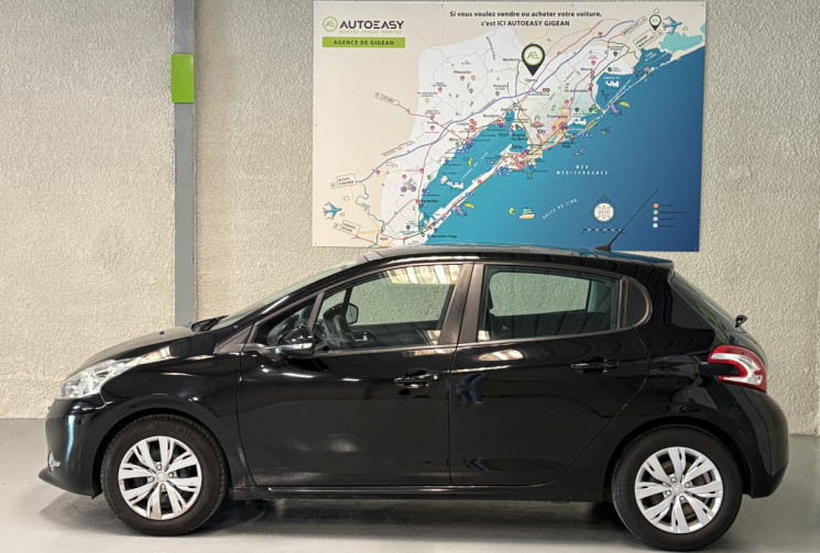 Peugeot 208  208 1.2 VTI 12V 82 CV -TBE- GARANTIE 6 MOIS-2 IEME MAIN-TOIT PANORAMIQUE-NOIRE