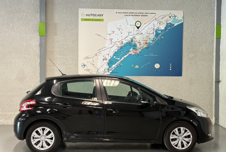 Peugeot 208  208 1.2 VTI 12V 82 CV -TBE- GARANTIE 6 MOIS-2 IEME MAIN-TOIT PANORAMIQUE-NOIRE