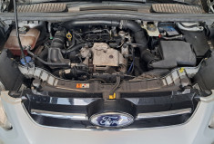Ford C-MAX 1.0i 16V EcoBoost 125 cv- TITANIUM- TBE-GARANTIE-ENTRETIEN OK-